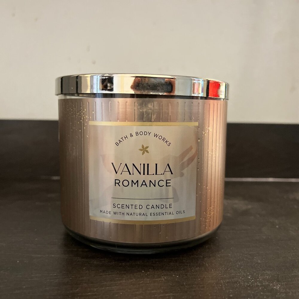 vanilla romance candle